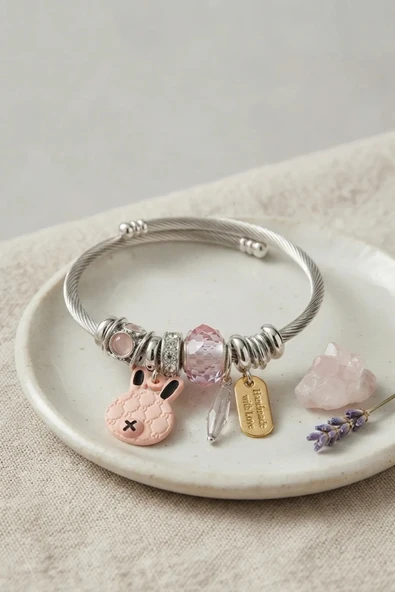 Pembe Şans Tavşanı Charmlı Bileklik ürün görseli 1