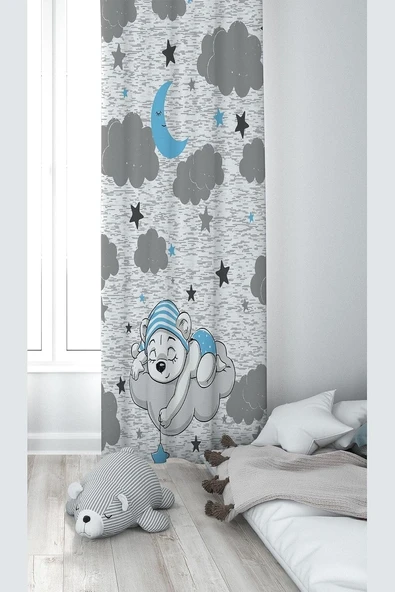 Pelangi Gri Bulutun Üzerinde Uyuyan Ayıcık Desenli Dijital Baskı Yıkanabilir Bebek Çocuk Odası Fon Perdesi, Gri-Mavi 70 X 270 ürün görseli 1