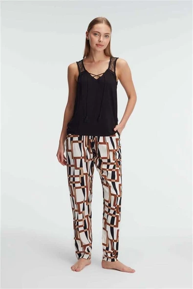 Arias Closet Sıfır Kol V Yaka Viskon Geometrik Yazlık Uzun İp Detaylı Pijama Takımı ürün görseli 1