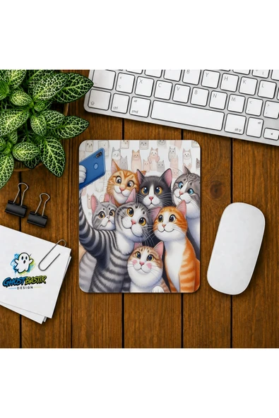 Kedilerin Selfiesi Baskılı Oyuncu Mousepad 0123 ürün görseli 1