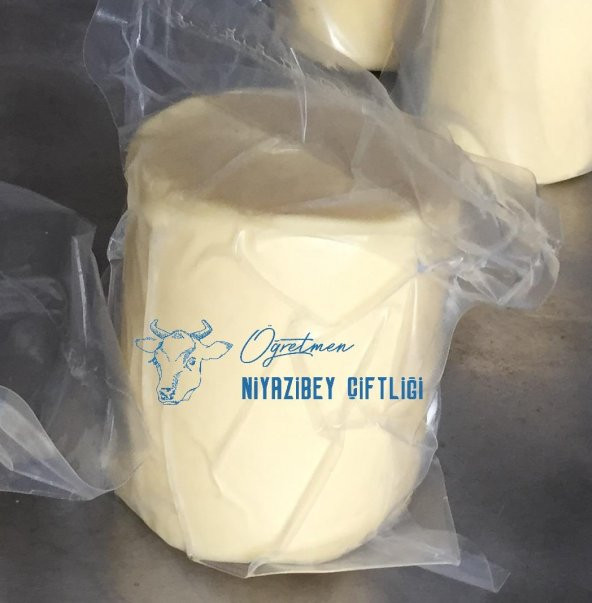 Tereyağ 500 gr NiyaziBey Çiftliği inekleri sütünden geleneksel ayran mayalı köy yağı ürün görseli 1
