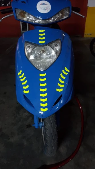 Ok Şeklinde Floresan Sarı Sticker Çınar Extreme - Resim 3