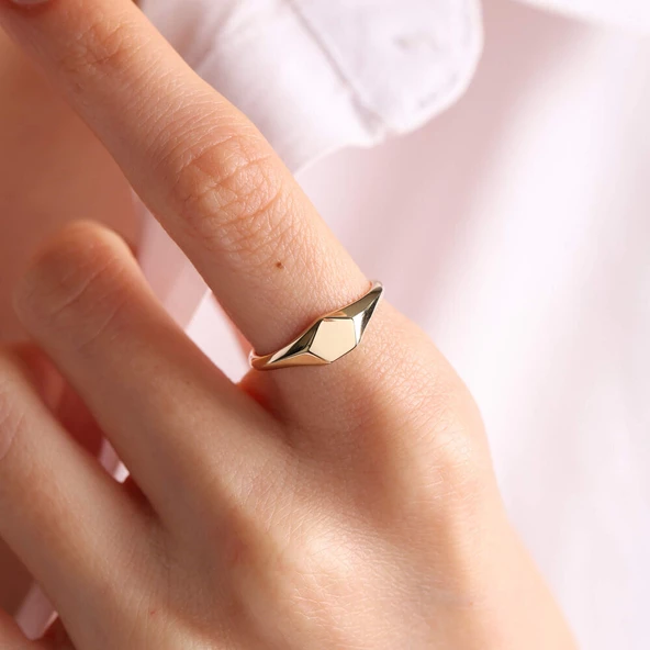 14K Altın Şövalye Yüzük (Kişiselleştir) Beşgen 0,6 cm ürün görseli 1