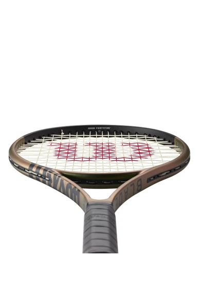 Wilson Blade 104 V8 Tenis Raketi WR079111 ürün görseli 1