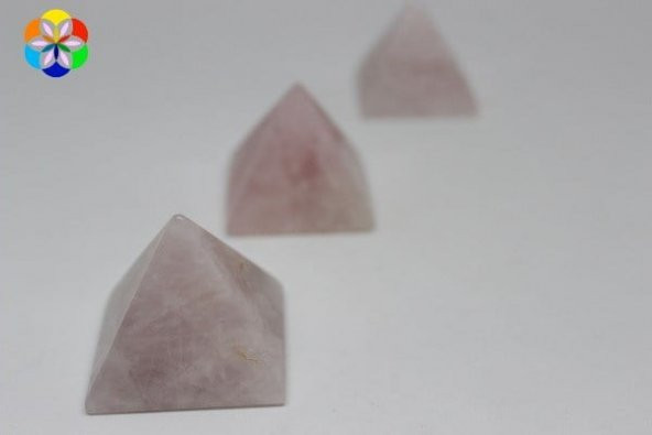 Pembe Kuvars Taşı Piramit - 60gr ürün görseli 1