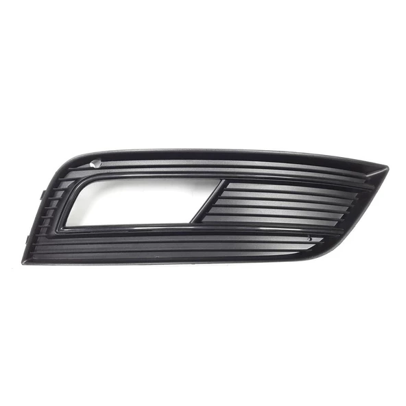 Audi A4 2013-2014-2015 Ön Tampon Sağ Sis Farı Kapağı Siyah 8K0807682K ürün görseli 1