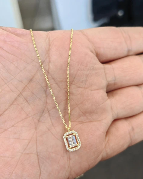 Baget Taşlı Pırlanta Model Gümüş Kolye - Resim 3