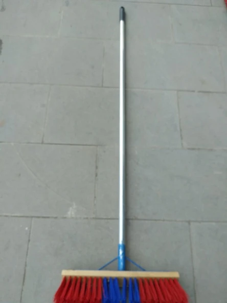 METAL SAPLI SERT PVC KILLI ALAN TEMİZLİK FIRÇASI 40 cm ürün görseli 1