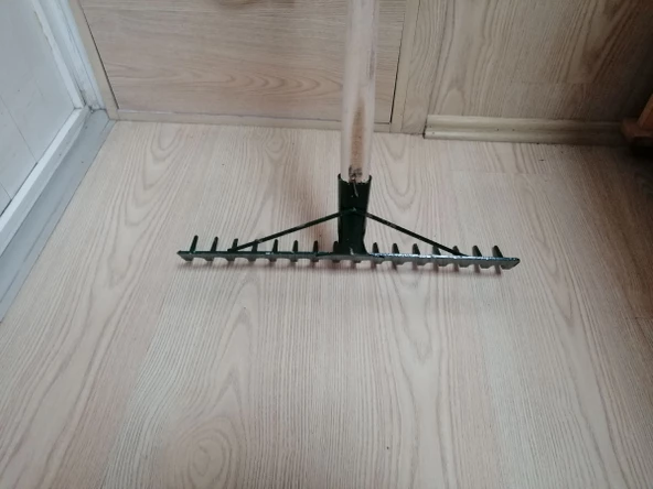 Gürgen Saplı bahçe tırmık ürün görseli 1