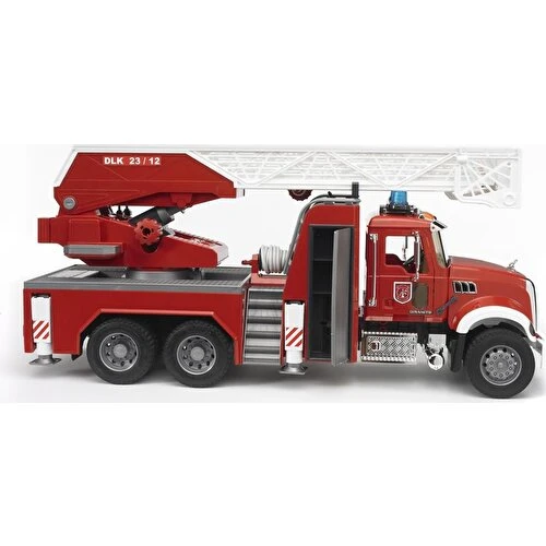 Bruder Mack Granite Itfaiye Araci BR02821 - Resim 5