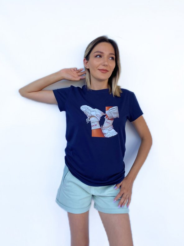 Kadın Baskılı Basic Lacivert Tshirt ürün görseli 1