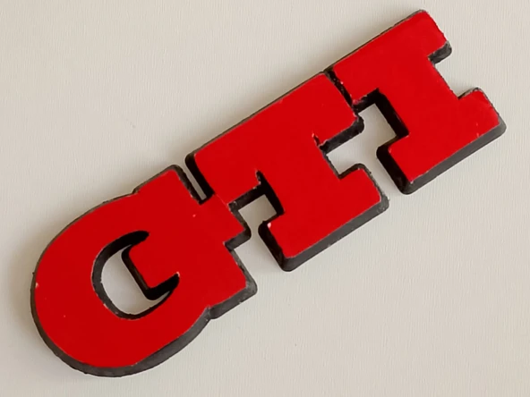 GTI BAGAJ YAZISI KIRMIZI (PLASTİK) GTI LOGOSU), GTI ARMASI, GTI YAZISI, GT LOGO ürün görseli 1