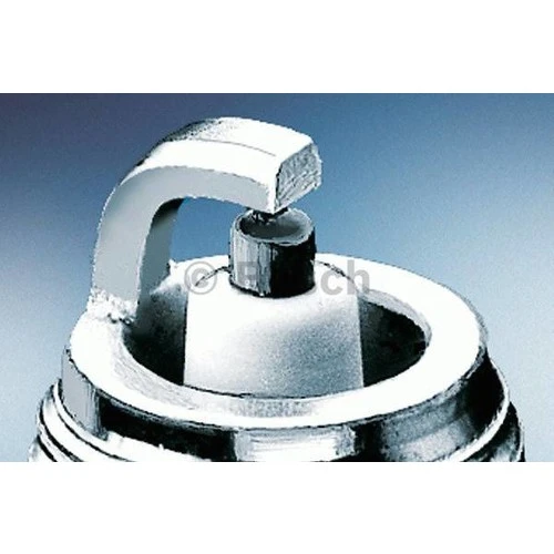 Bosch Ateşleme Bujisi Ur6De Alfa Romeo 146-156 ürün görseli 1