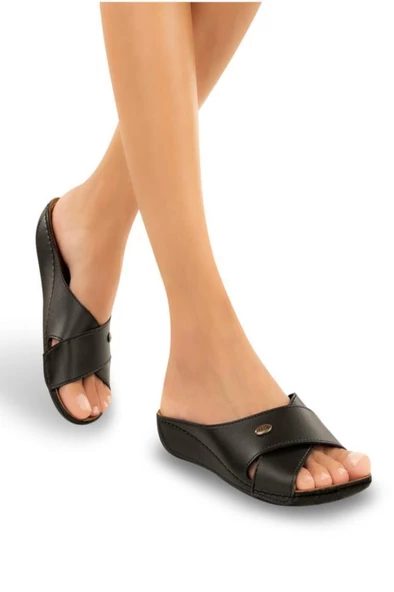 Muya Misty 31122-001 Anatomik Taban Kadın Terlik Siyah 36-42 ürün görseli 1