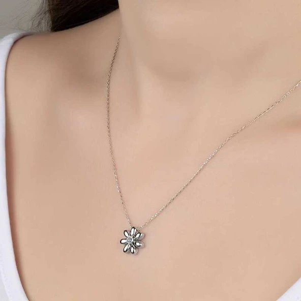 Swarovski Taşlı Gümüş Papatya Bayan Kolye ürün görseli 1