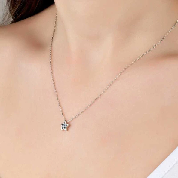 Swarovski Taşlı Gümüş Yıldız Bayan Kolye ürün görseli 1