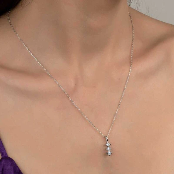 Swarovski Taşlı Gümüş Üçtaş Tektaş Bayan Kolye ürün görseli 1