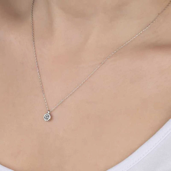 Swarovski Taşlı Gümüş Tektaş Bayan Kolye ürün görseli 1