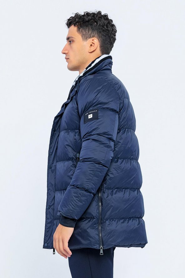 Erkek Regular Fit Fermuarlı Kendinden Eldivenli Rüzgar ve Su Geçirmez Peluş Yaka Kışlık Şişme Mont - Resim 5
