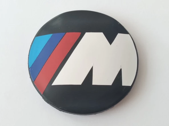 3M ARMASI YUVARLAK 6x6cm ÜNİVERSAL SİYAH PLASTİK, BMW 3M LOGOSU ürün görseli 1