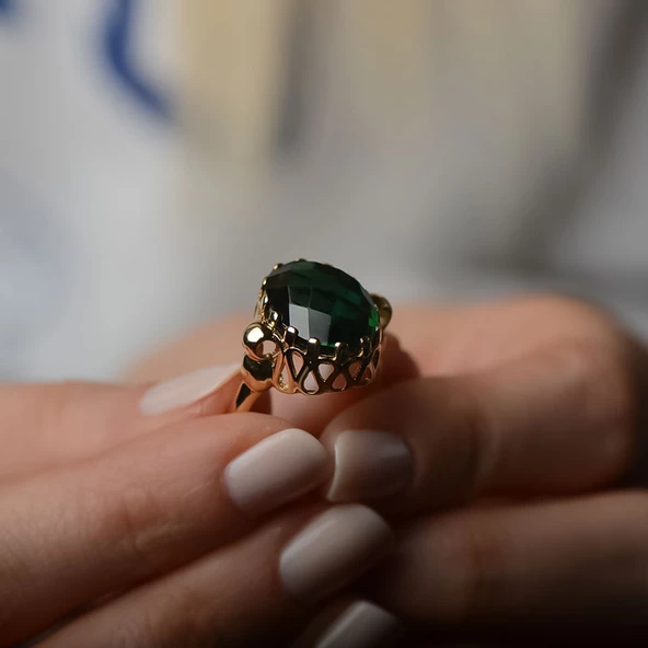 14k Altın Yeşil Topaz Taşlı Yüzük ürün görseli 1