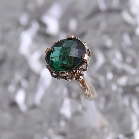 14k Altın Yeşil Topaz Taşlı Yüzük ürün görseli 1