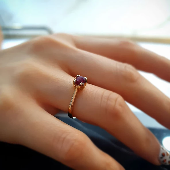 14k Altın Granat Lal Taşlı Yüzük ürün görseli 1