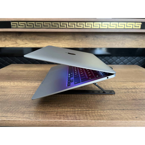 PTTAVM: Apple MacBook Air İKİNCİ EL GARANTİLİ M1 Çip 8GB 256GB SSD