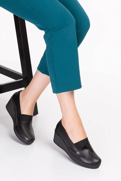 Artı-Artı014-14034 Hakiki Deri Ortopedik Kadın Platform Topuk Ayakkabı ürün görseli 1