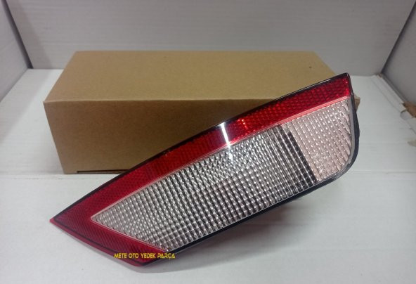 Ford Focus Arka Geri Vites Lambası Sağ Kırmızı Beyaz 2008-2011 ürün görseli 1