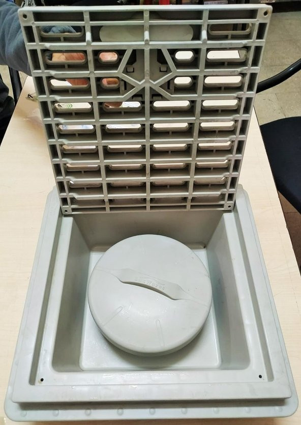 30*30 MAXI KOKU KESİCİLİ IZGARALI YER SÜZGECİ ürün görseli 1