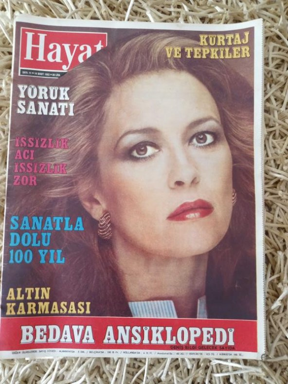 HAYAT  Haftalık Mecmua  Sayı: 11  *  14  Mart  1983    /   YÖRÜK SANATI  * Sanayi-i Nefise Mektebi'nden Güzel Sanatlar Akademisi'ne  SANATLA DOLU 100 ürün görseli 1