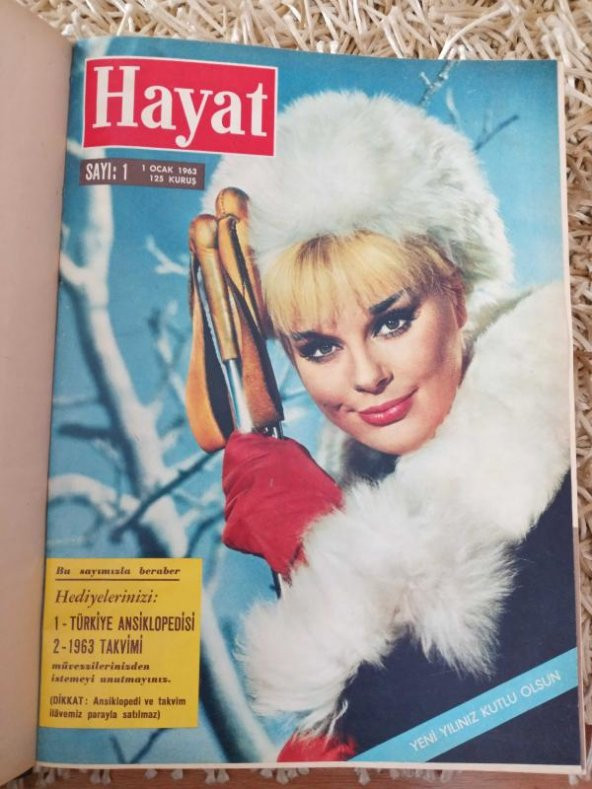HAYAT HAFTALIK MECMUA 1963   /    Sayı: 1 ( 1  OCAK  1963 ) SAYI: 26    ( 20  HAZİRAN  1963  )   SIRALI  26   Mecmua  * TÜM EKLERİ İÇLERİNDEDİR. ürün görseli 1