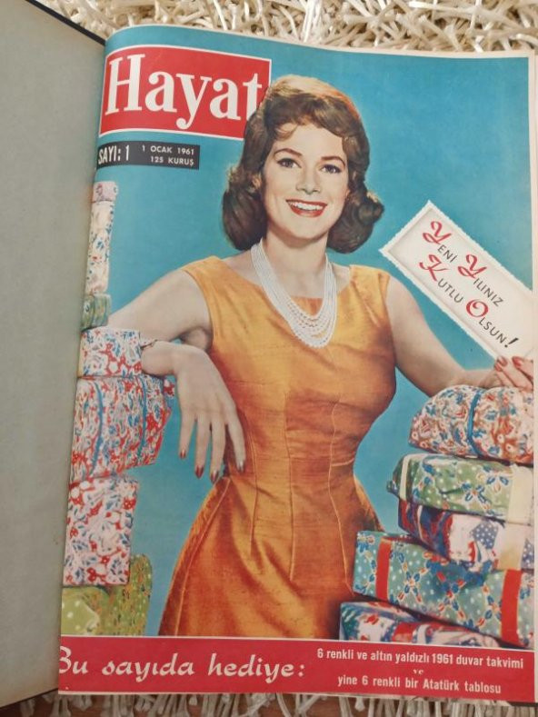 HAYAT HAFTALIK MECMUA 1961   /    Sayı: 1 ( 1  OCAK  1961 ) SAYI: 26    ( 22  HAZİRAN  1961  )   SIRALI  26   Mecmua  * TÜM EKLERİ İÇLERİNDEDİR. ürün görseli 1