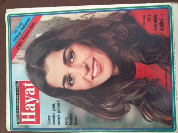 HAYAT HAFTALIK MECMUA *Sayı:14 *  1 NİSAN 1976 * TÜM EKLERİ İÇİNDEDİR / Kapak: MELİKE DEMİRAĞ *  Özel İlave: 1976 OTOMOBİL ALBÜMÜ - 1 ürün görseli 1