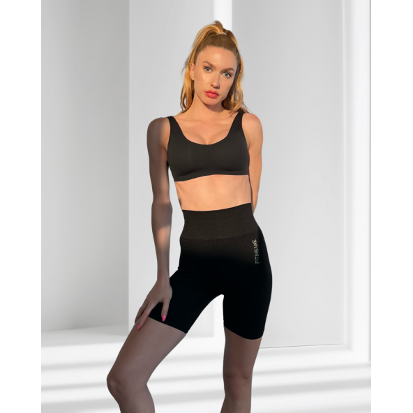 Fitinsane Seamless Toparlayıcı Siyah Kısa Spor Tayt ürün görseli 1