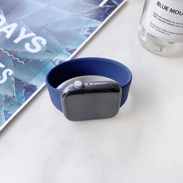 Apple Watch 42mm KRD-31 Medium Silikon Kordon - Resim 2