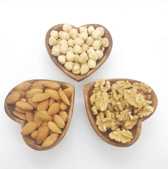 3'lü Karışık Kuruyemiş ( Çiğ Badem + Ceviz İçi + Fındık ) 750 Gram ürün görseli 1