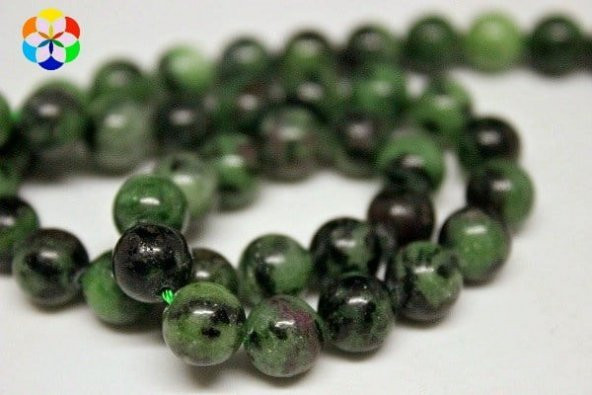 Rubizoit (Rubyzoisit) Taşı YARIM Dizi 8mm (18cm uzunluğundadır) ürün görseli 1