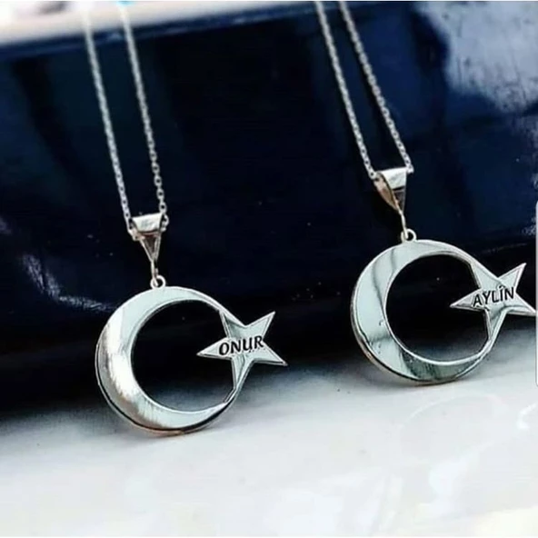 Kişiye Özel Isimli Ay Yıldız Kolye ürün görseli 1