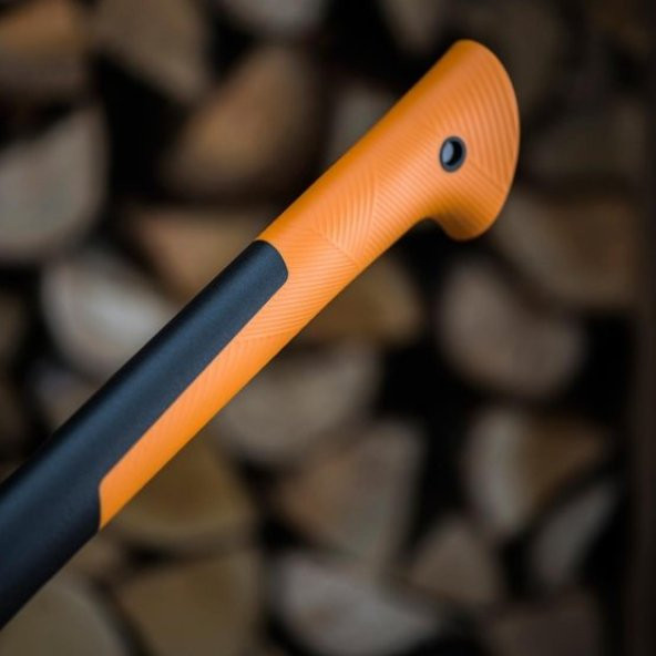 Fiskars Yarma Balta Kısa Saplı X11 1015640 - Resim 3