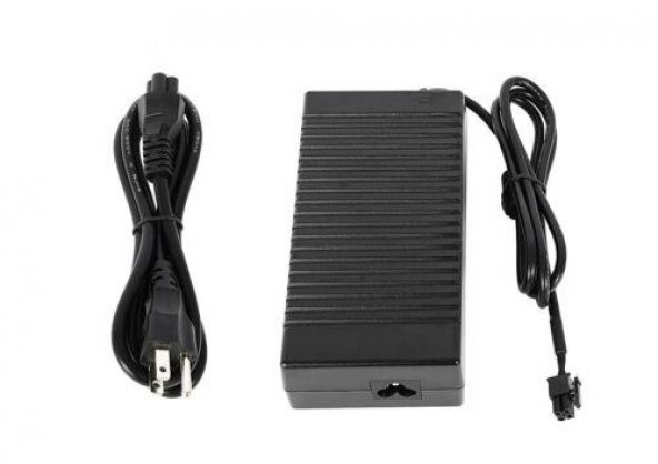 Fanatec Direksiyon Seti Güç Kaynağı 24V 3,75A 90W ürün görseli 1