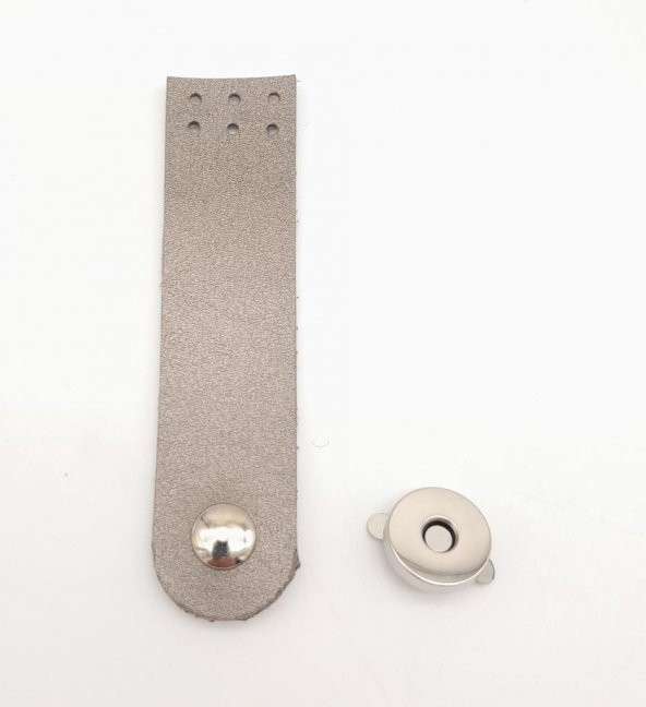 Angel Çanta Aksesuar Parlak Gri Renk Tek Kat Suni Deri Kapak 10.5x2.5 cm Gümüş Metal ürün görseli 1