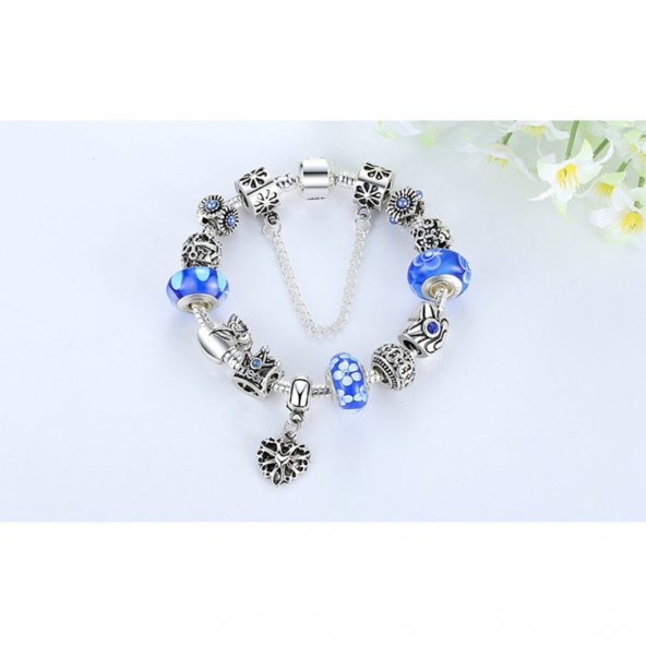 Worldshop YENİ MODA BİLELİK MAVİ QUEEN CHARMLI , AHŞAP KUTU İÇERİSİNDE ürün görseli 1