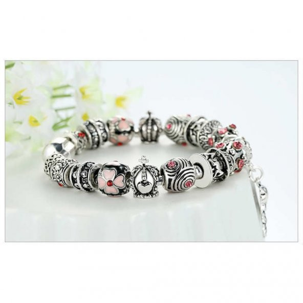 Worldshop CHARM BİLEKLİK GÜMÜŞ KRİSTAL CHARMLI+ AHŞAP KUTU İÇERİSİNDE ürün görseli 1