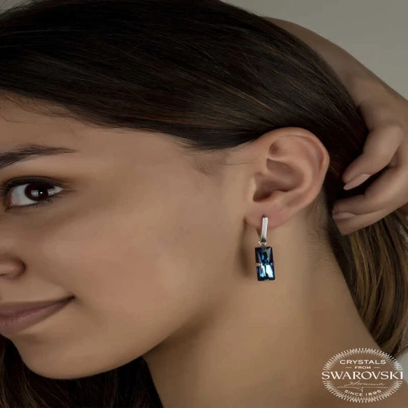Swarovski Crystal Taşlı Gümüş Mavi Baget Sallantılı Kadın Küpe ürün görseli 1
