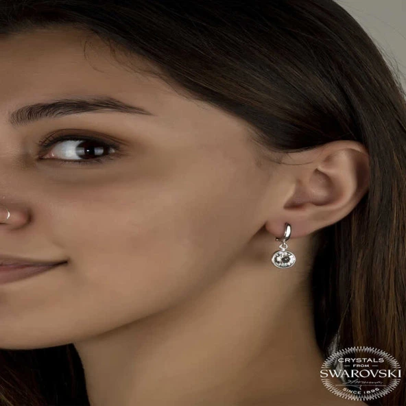 Swarovski Crystal Taşlı Gümüş Beyaz Sallantılı Kadın Küpe ürün görseli 1