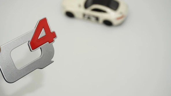 DK Tuning Alfa Romeo Q4 Kırmızı Gri Bagaj Logo Arma ürün görseli 1