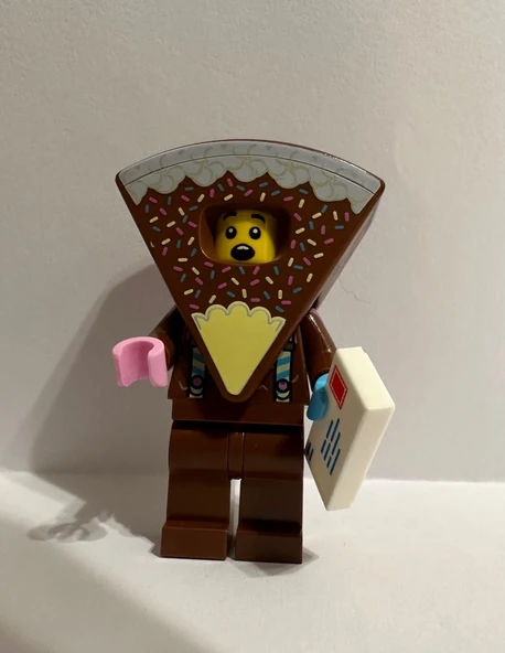 Orijinal Lego Minifigür Chocolate Cake Suit Guy with Letter ürün görseli 1