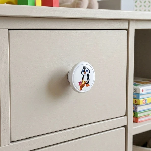 Çocuk Odası Mobilya Kulp Tekli Düğme Çap 55 mm Penguen ürün görseli 1